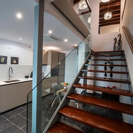 Plaza Vandale Apartment
